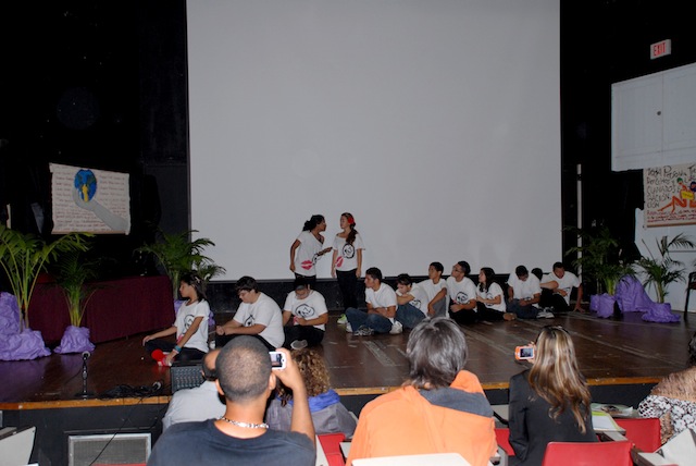 Grupo teatro UHS